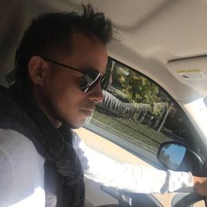 Meet your Posher, Roberto